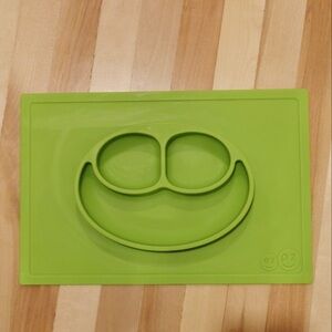 Ezpz Happy Silicone Placemat